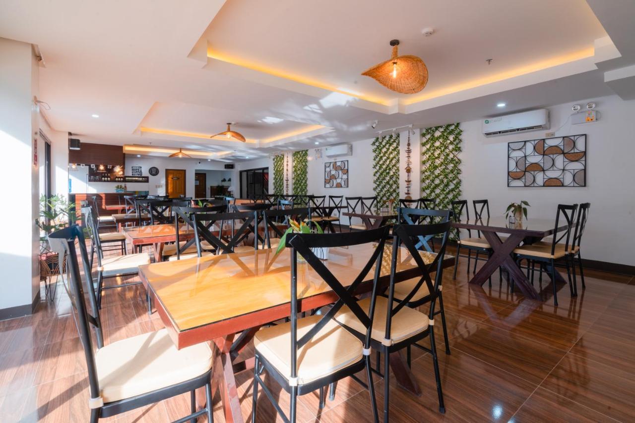 Island Wanderers Inn Coron Exterior foto